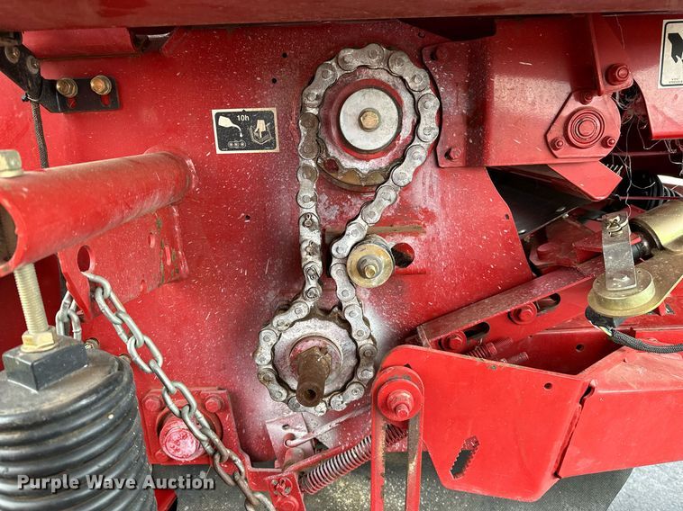 image for item OG9233 2013 Case RB564 round baler