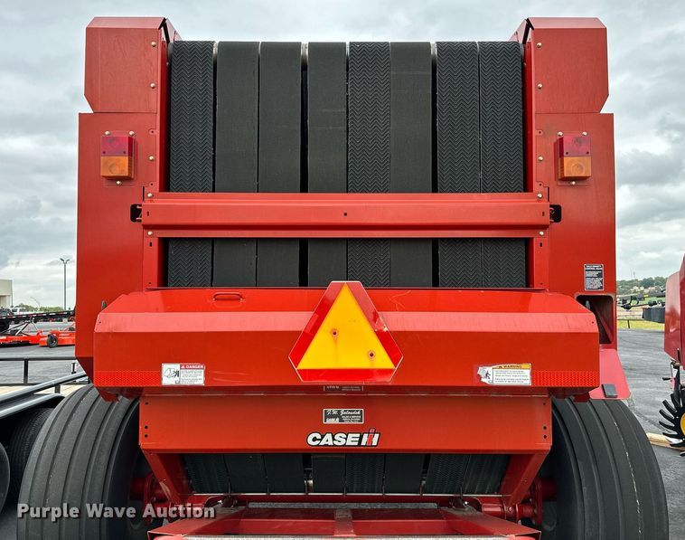 image for item OG9233 2013 Case RB564 round baler