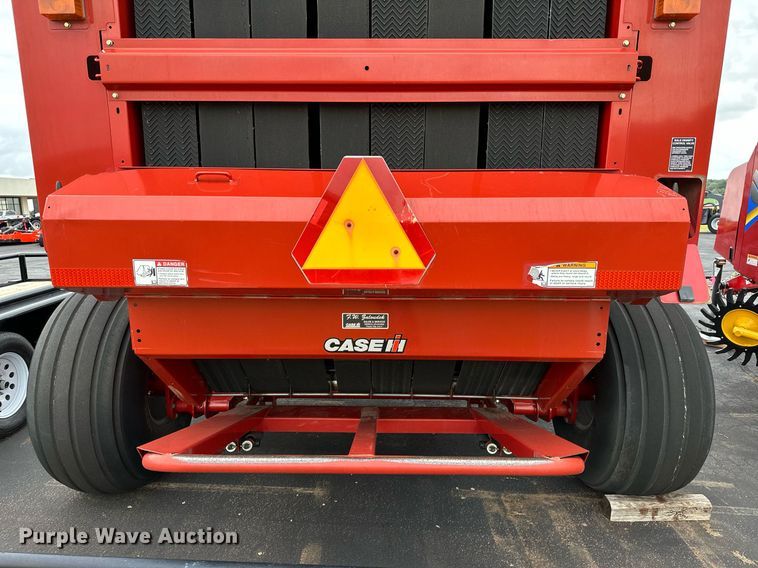 image for item OG9233 2013 Case RB564 round baler