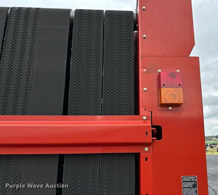 image for item OG9233 2013 Case RB564 round baler