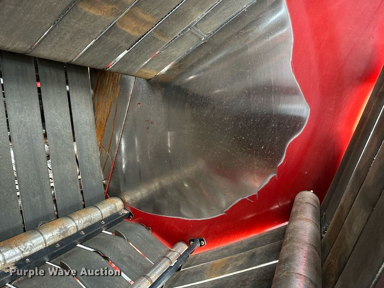 image for item OG9233 2013 Case RB564 round baler