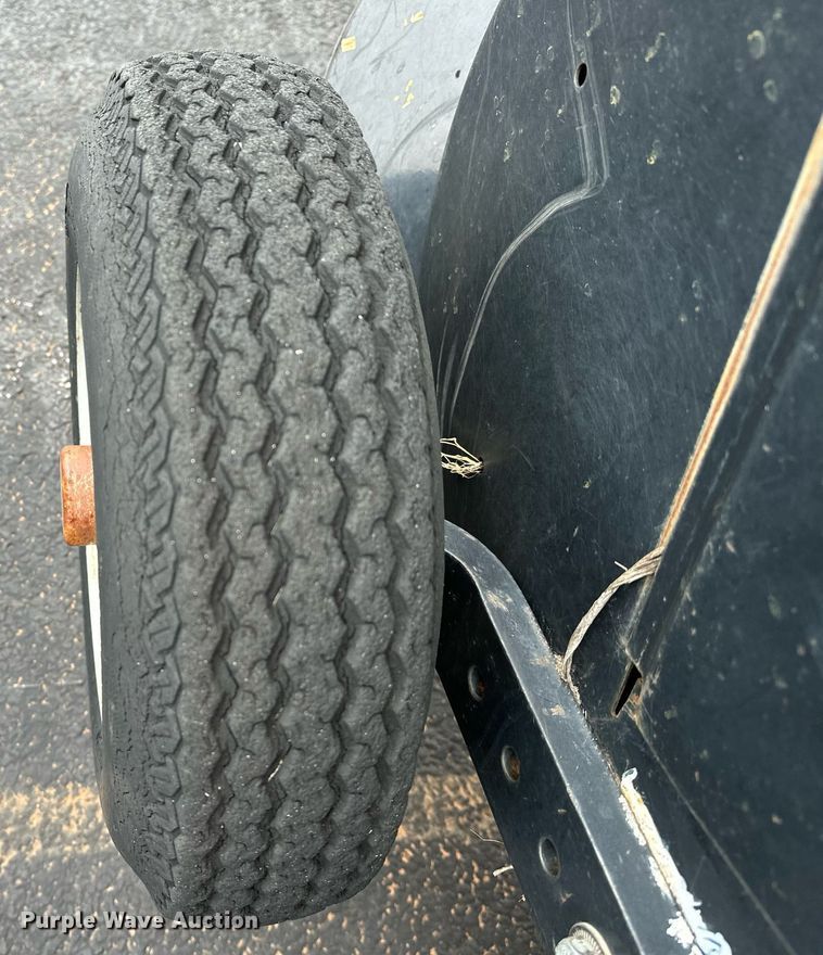 image for item OG9233 2013 Case RB564 round baler