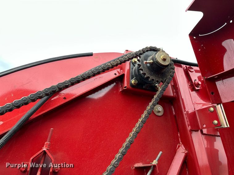 image for item OG9234 2021 New Holland  Roll Belt 450 round baler