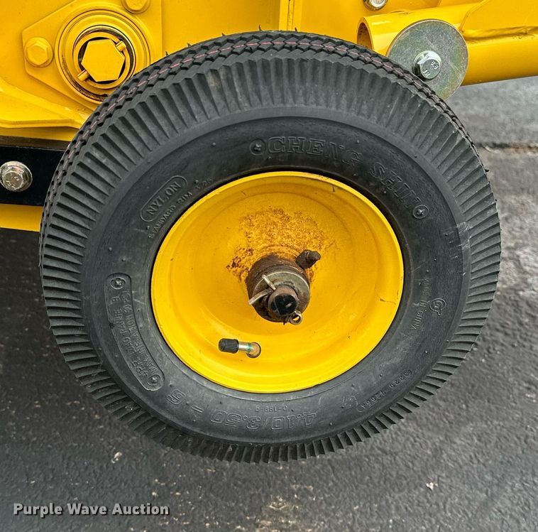 image for item OG9234 2021 New Holland  Roll Belt 450 round baler