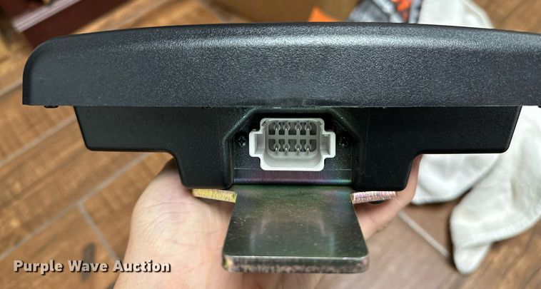 image for item OG9234 2021 New Holland  Roll Belt 450 round baler