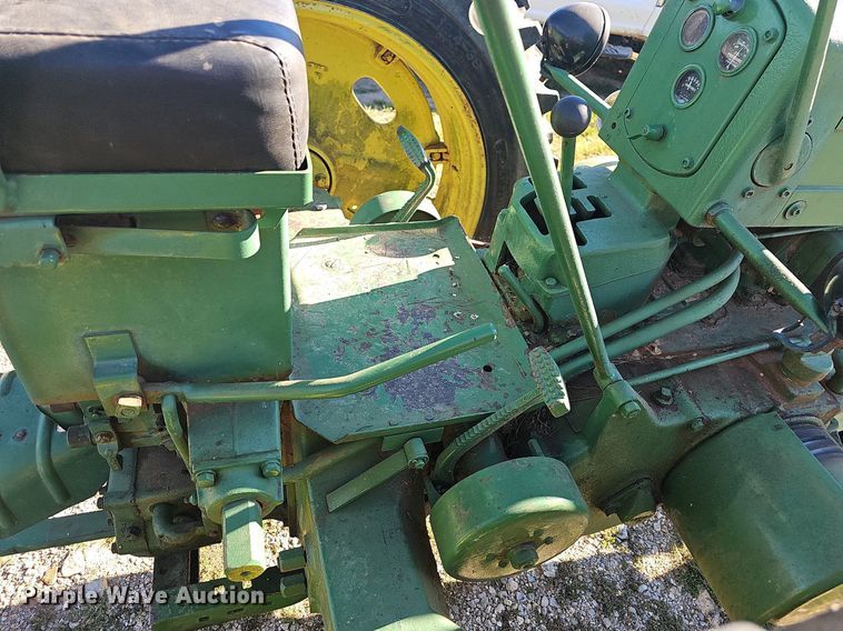 image for item OG9322 1953 John Deere 50  tractor