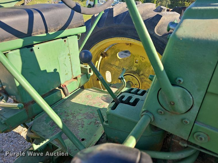 image for item OG9322 1953 John Deere 50  tractor