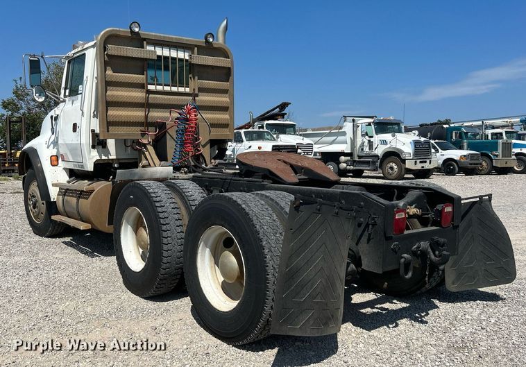 image for item DJ6311 1994 Ford LTLS9000  semi truck