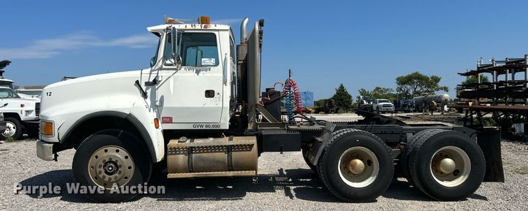 image for item DJ6311 1994 Ford LTLS9000  semi truck