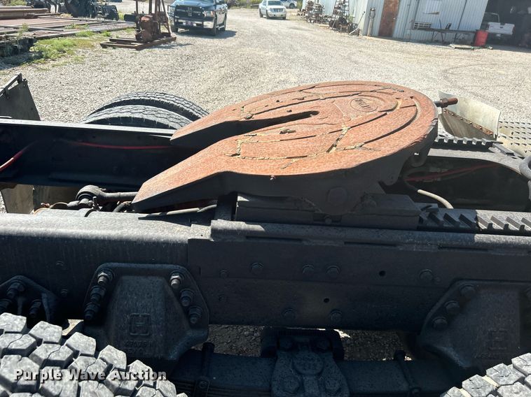 image for item DJ6311 1994 Ford LTLS9000  semi truck