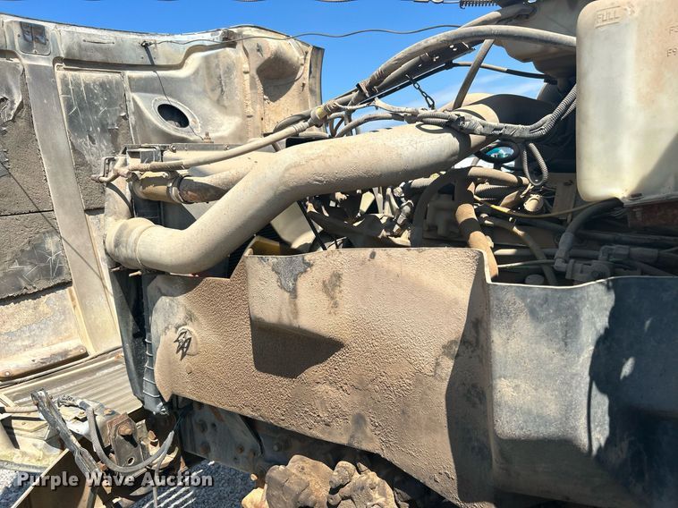 image for item DJ6311 1994 Ford LTLS9000  semi truck