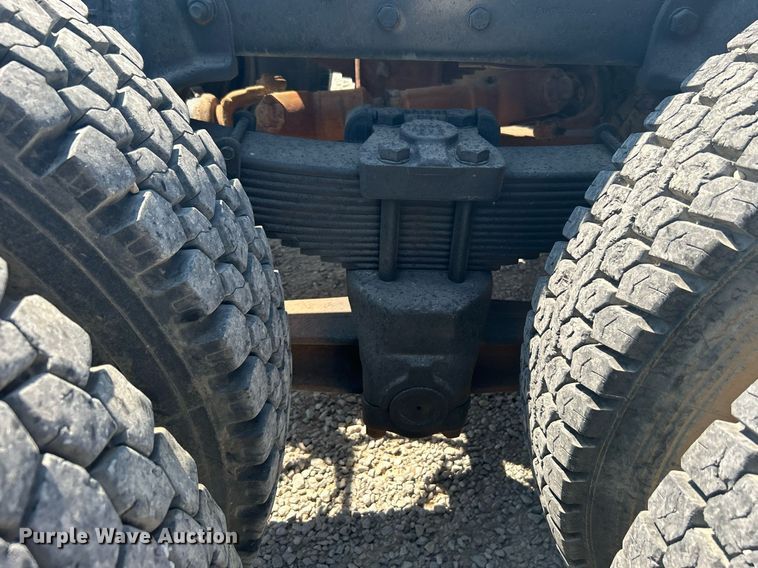 image for item DJ6311 1994 Ford LTLS9000  semi truck