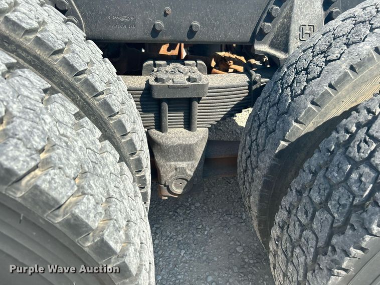 image for item DJ6311 1994 Ford LTLS9000  semi truck