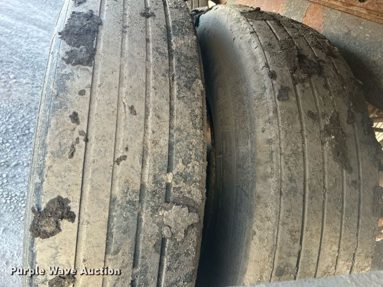 image for item DJ6326 1994 Dorsey  dry van trailer