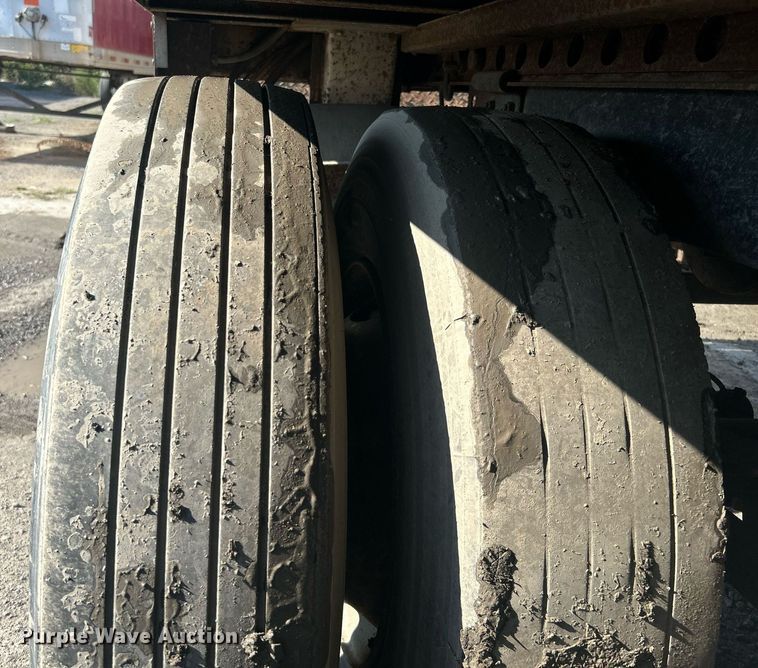 image for item DJ6326 1994 Dorsey  dry van trailer