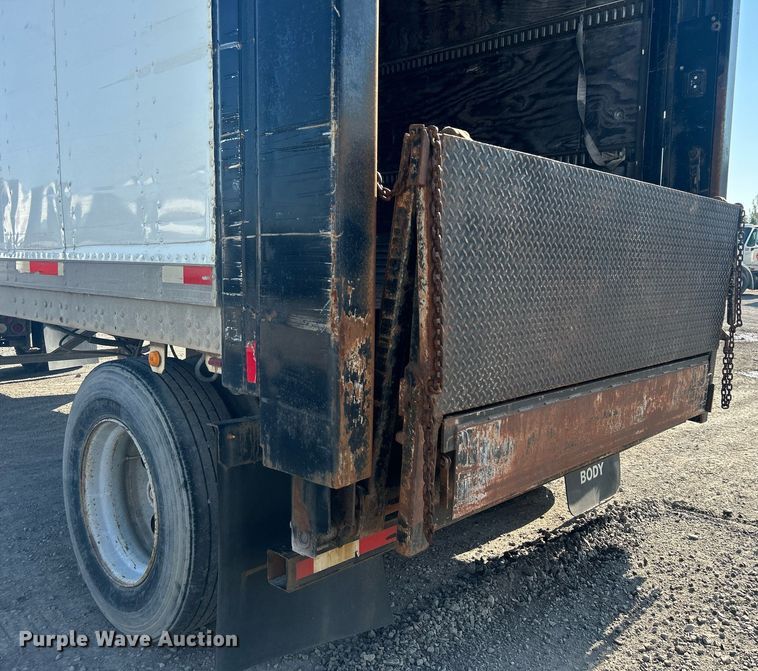 image for item DJ6327 1998 Hyundai VI2280151FJPR  dry van trailer