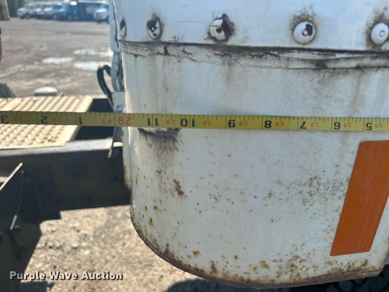 image for item DJ6327 1998 Hyundai VI2280151FJPR  dry van trailer