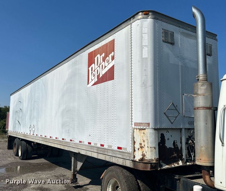 image for item DJ6328 1983 Trailmobile 011A-1SAX  dry van trailer