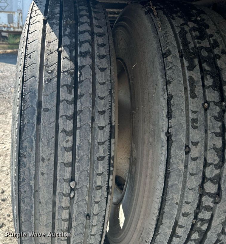 image for item DJ6329 1993 Monon Corporation 1A3-32-A2-48W  dry van trailer