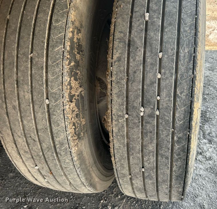 image for item DJ6329 1993 Monon Corporation 1A3-32-A2-48W  dry van trailer