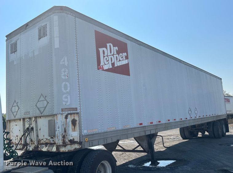 image for item DJ6330 1983 Trailmobile 011A-1SAX  dry van trailer