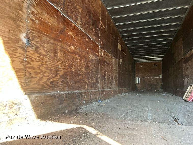 image for item DJ6330 1983 Trailmobile 011A-1SAX  dry van trailer