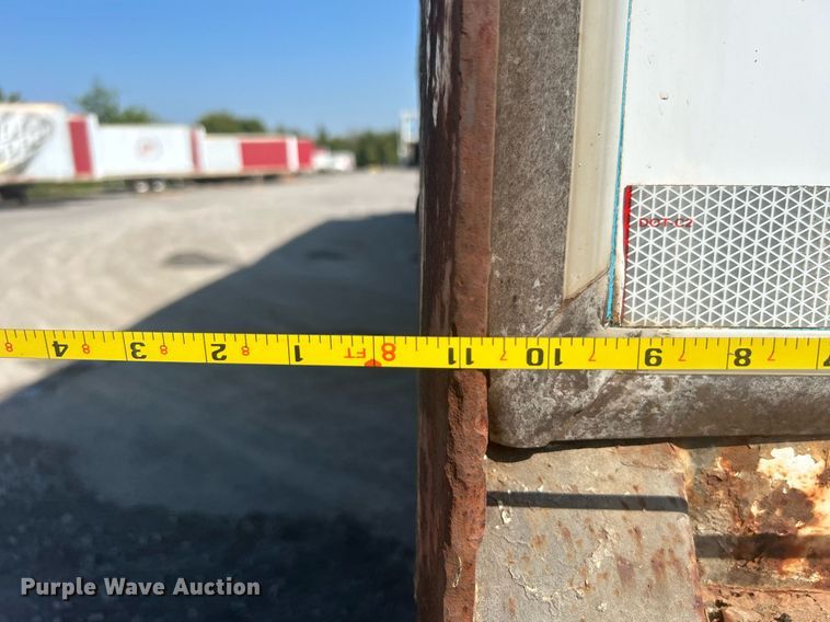 image for item DJ6330 1983 Trailmobile 011A-1SAX  dry van trailer