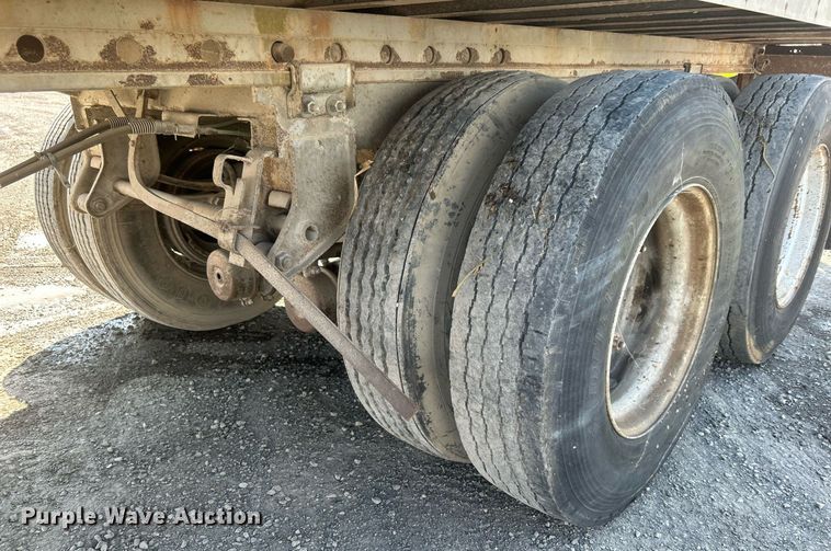 image for item DJ6330 1983 Trailmobile 011A-1SAX  dry van trailer