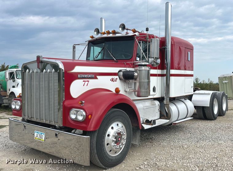 image for item DP2056 1979 Kenworth W900A  semi truck