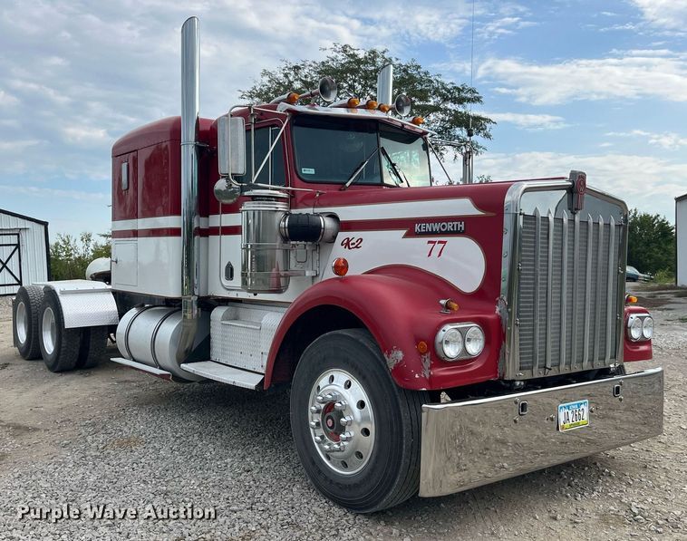 image for item DP2056 1979 Kenworth W900A  semi truck