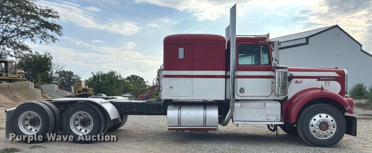 image for item DP2056 1979 Kenworth W900A  semi truck