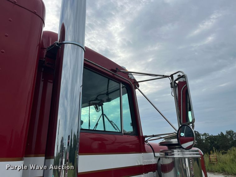 image for item DP2056 1979 Kenworth W900A  semi truck