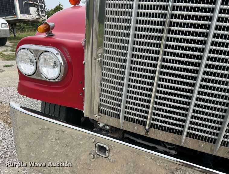 image for item DP2056 1979 Kenworth W900A  semi truck
