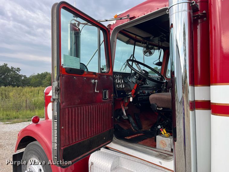 image for item DP2056 1979 Kenworth W900A  semi truck