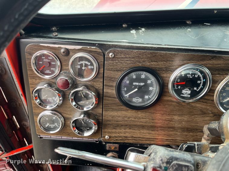 image for item DP2056 1979 Kenworth W900A  semi truck