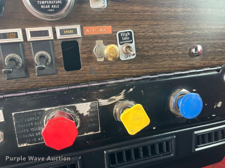 image for item DP2056 1979 Kenworth W900A  semi truck