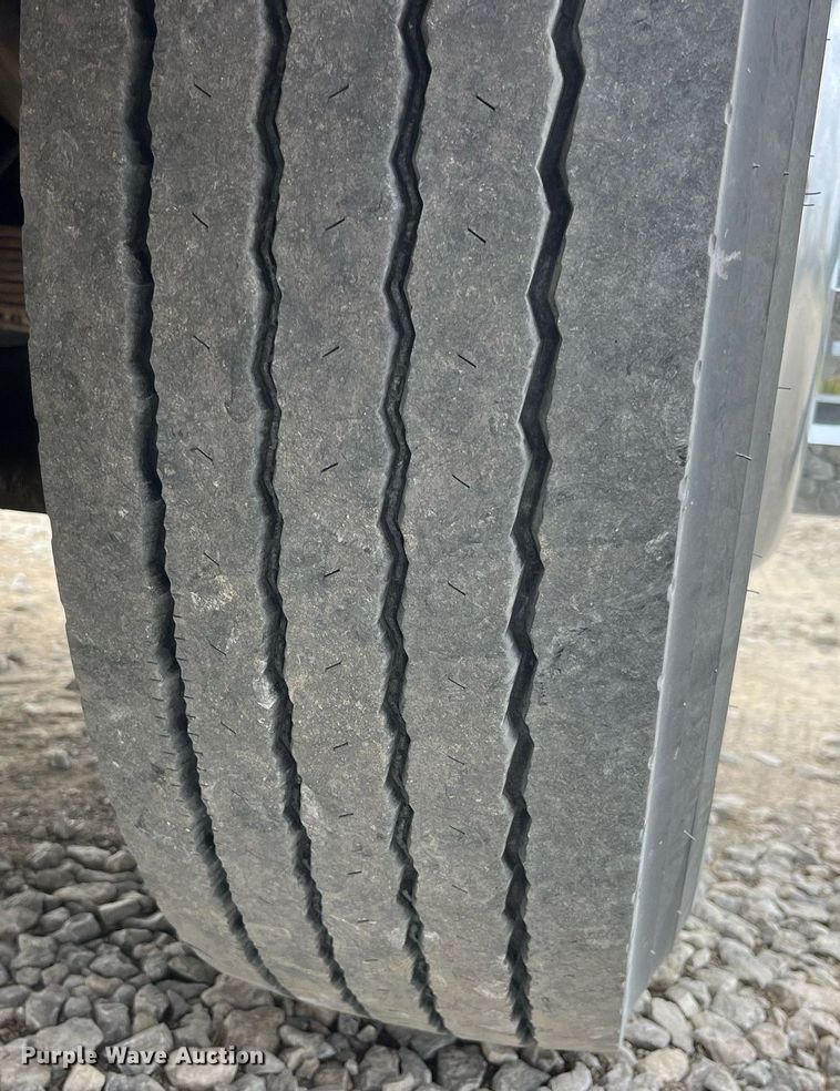 image for item DP2056 1979 Kenworth W900A  semi truck