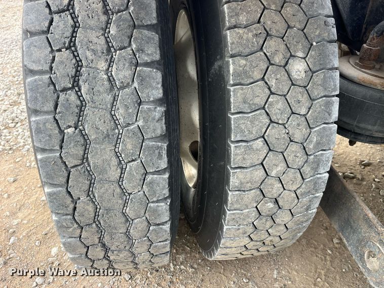 image for item DP2056 1979 Kenworth W900A  semi truck