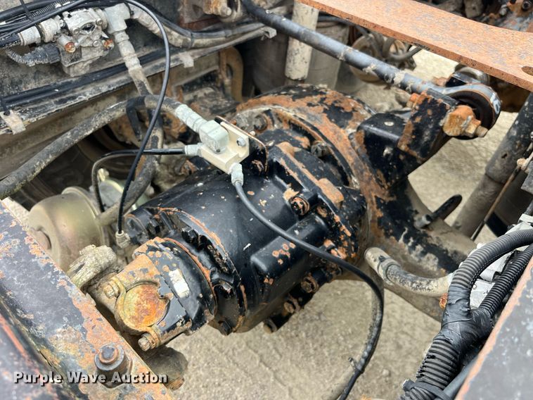 image for item DP2058 2003 Mack CH613  semi truck