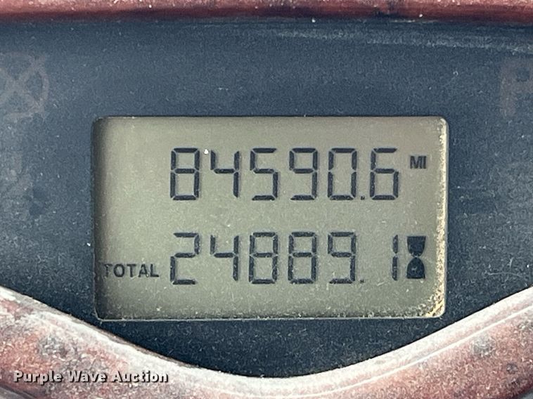 image for item DP2058 2003 Mack CH613  semi truck