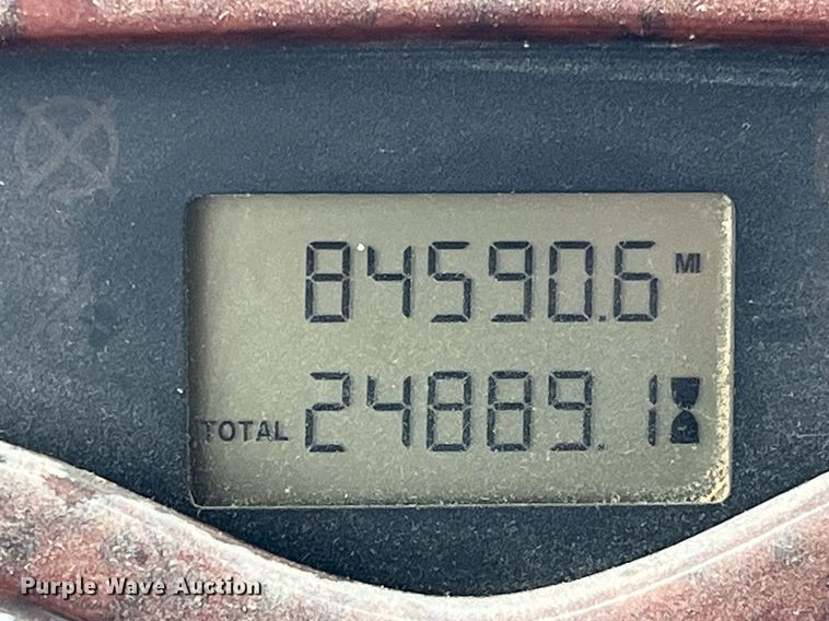 image for item DP2058 2003 Mack CH613  semi truck