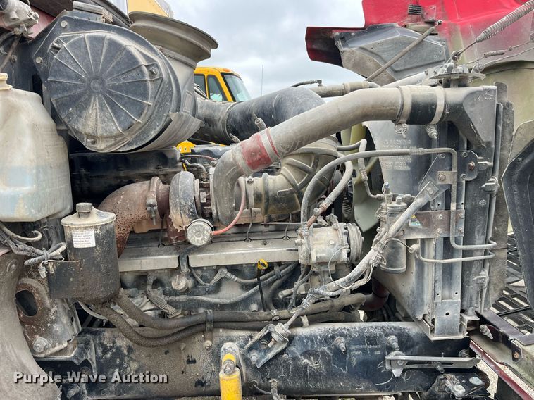 image for item DP2058 2003 Mack CH613  semi truck