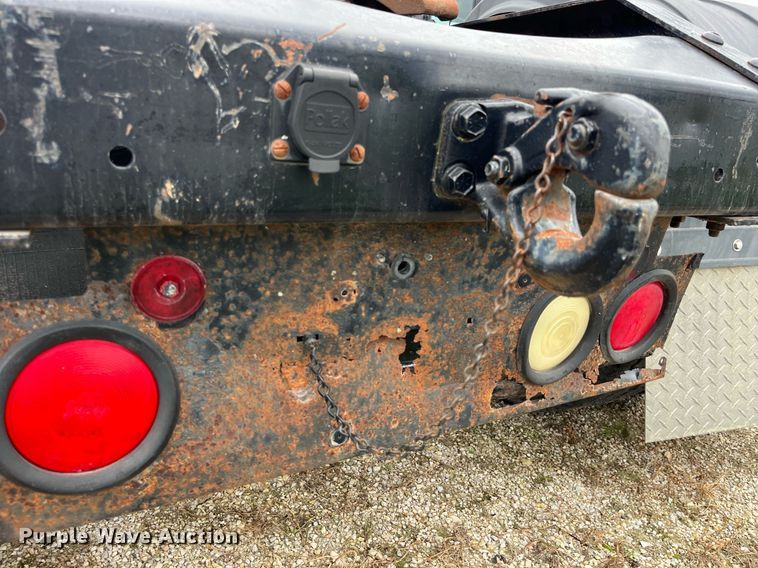 image for item DP2059 2000 Volvo VNL  semi truck