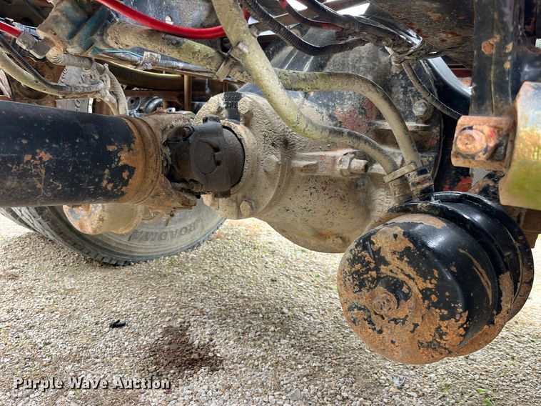 image for item DP2059 2000 Volvo VNL  semi truck