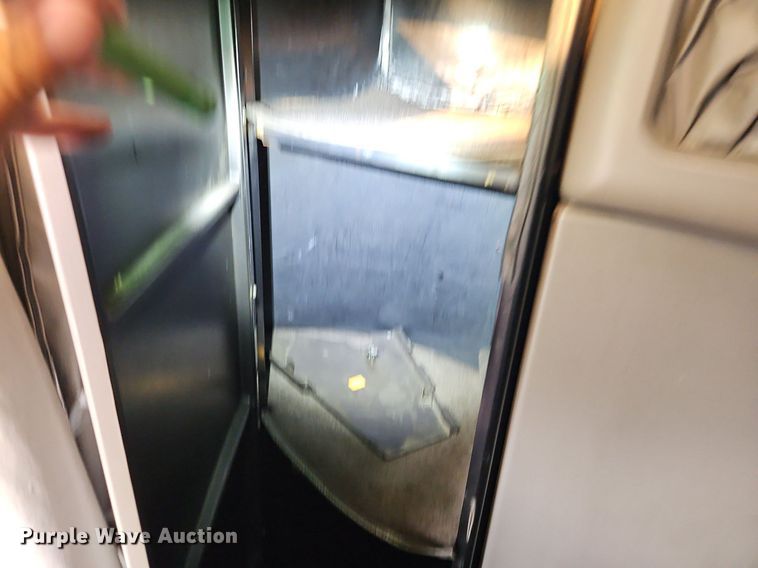 image for item DP2411 2007 Kenworth T600  semi truck