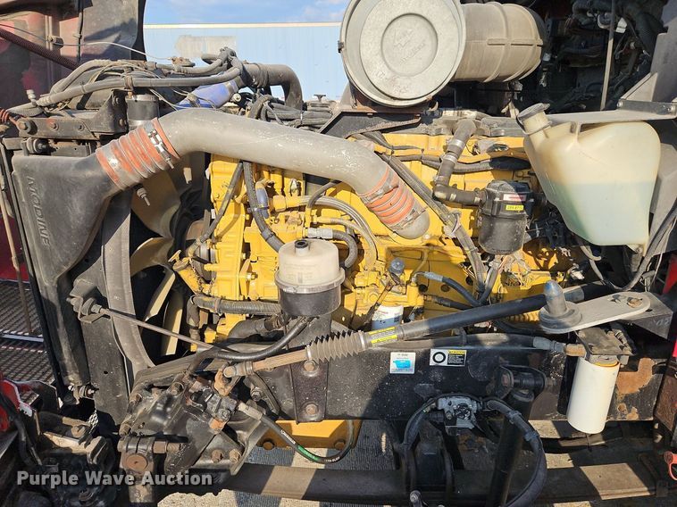 image for item DP2411 2007 Kenworth T600  semi truck