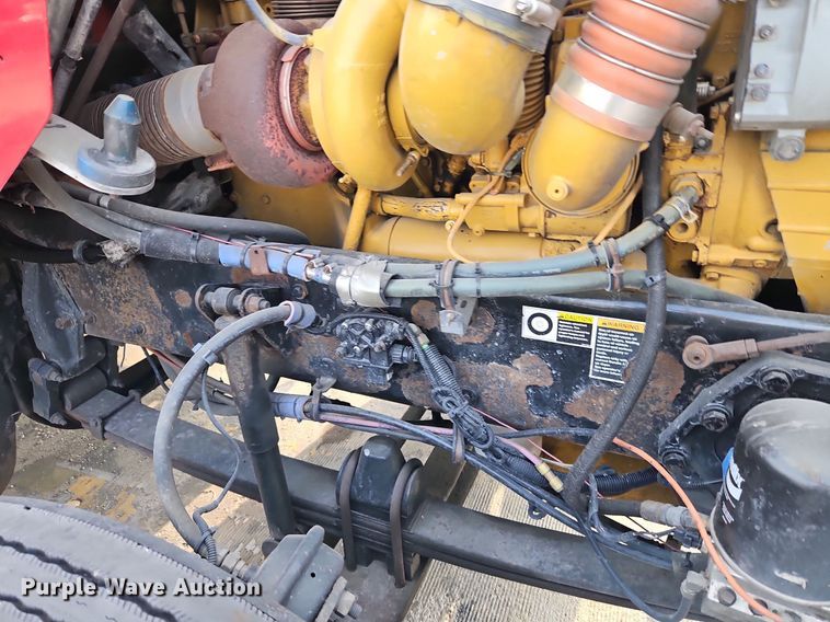 image for item DP2411 2007 Kenworth T600  semi truck