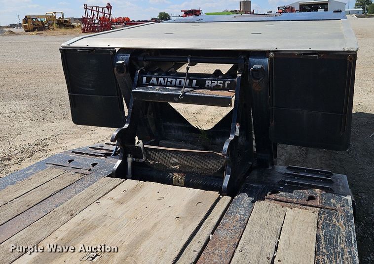 image for item DP2421 2010 Landoll Hauloll 825C lowboy equipment trailer