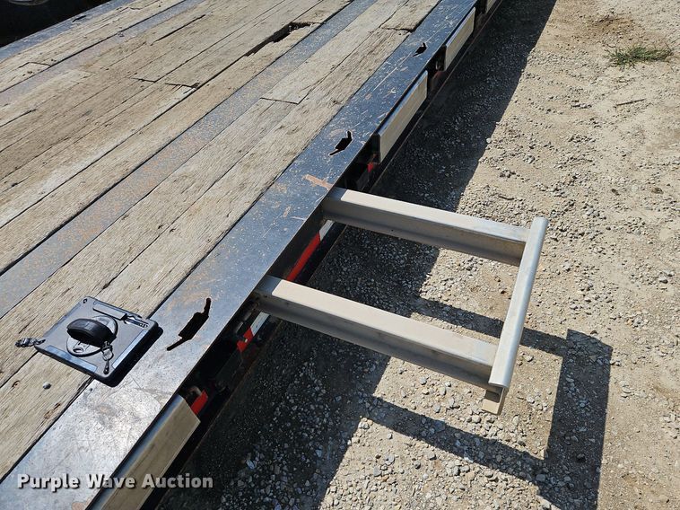 image for item DP2421 2010 Landoll Hauloll 825C lowboy equipment trailer