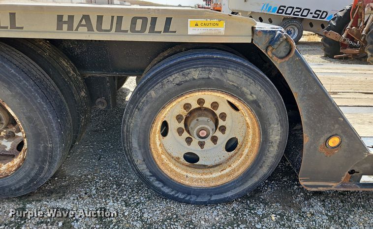 image for item DP2421 2010 Landoll Hauloll 825C lowboy equipment trailer